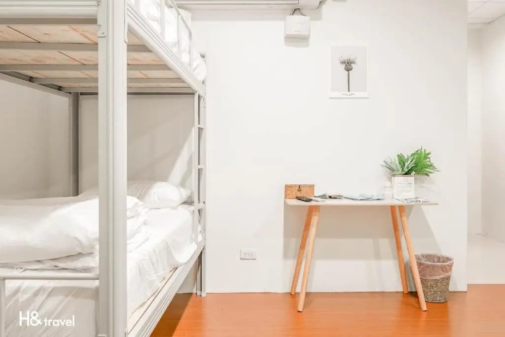 Bed in Dorm