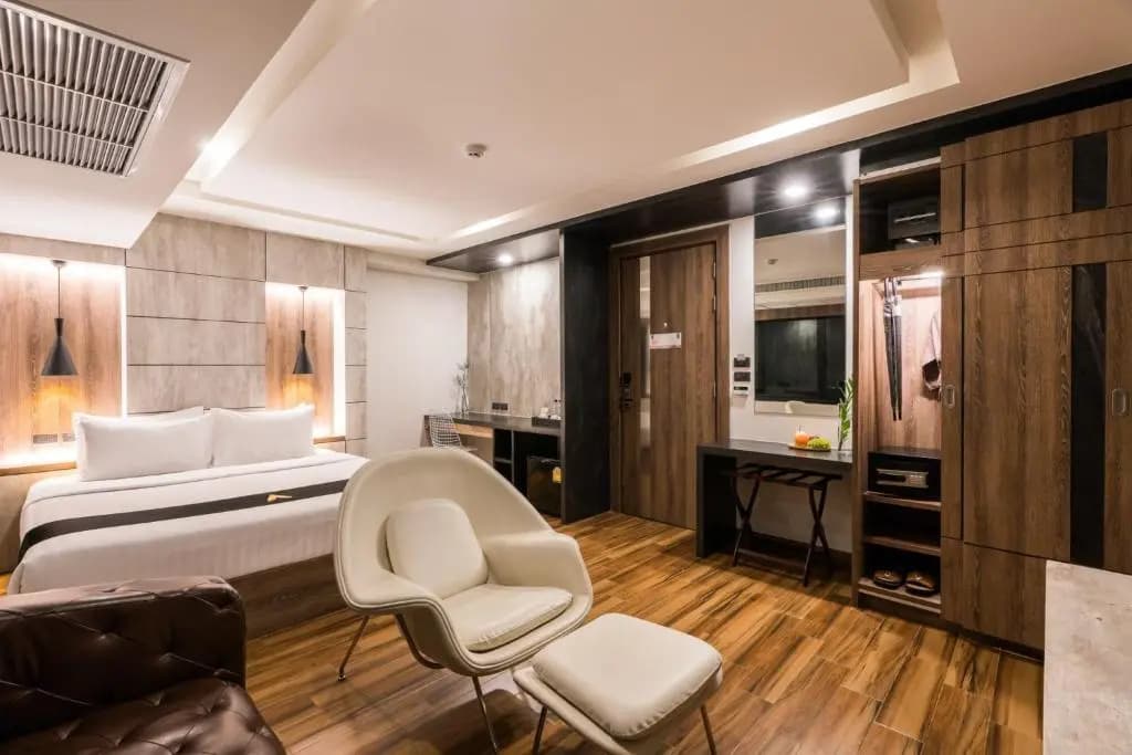 Deluxe Double room full double bed