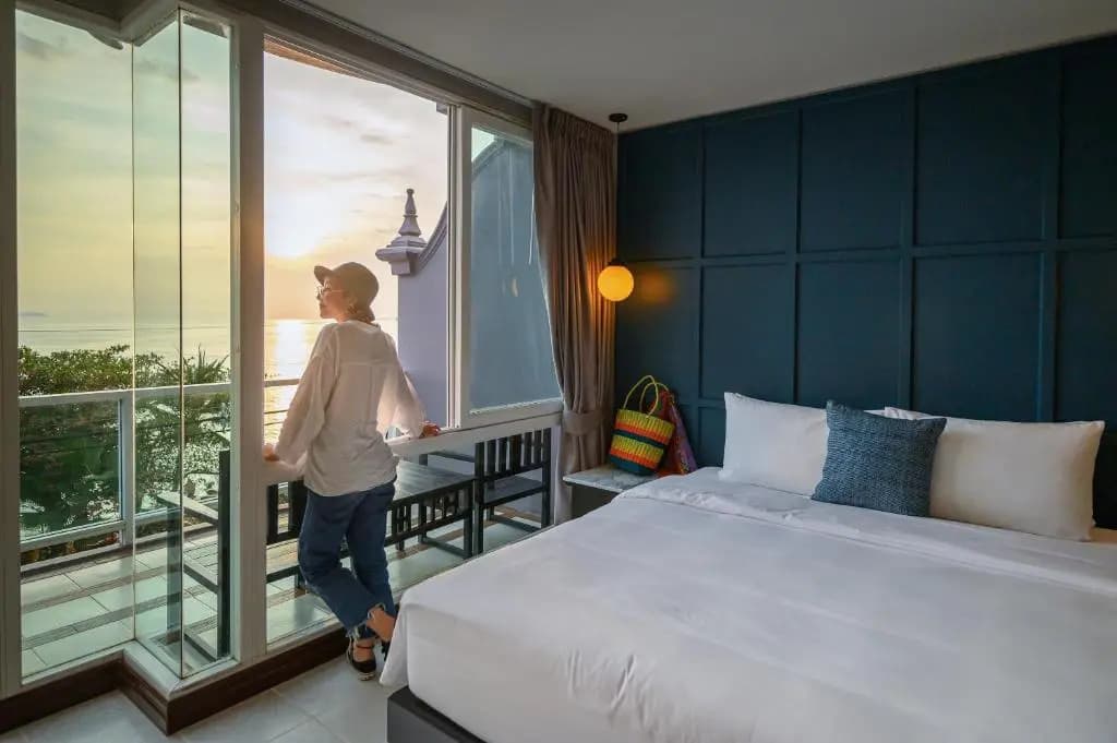 Deluxe Double room with sea view full double bed