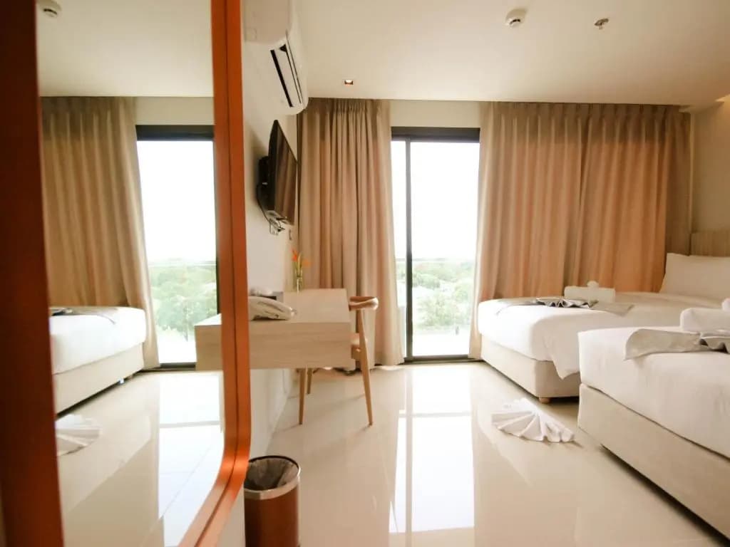Deluxe Double room twin beds