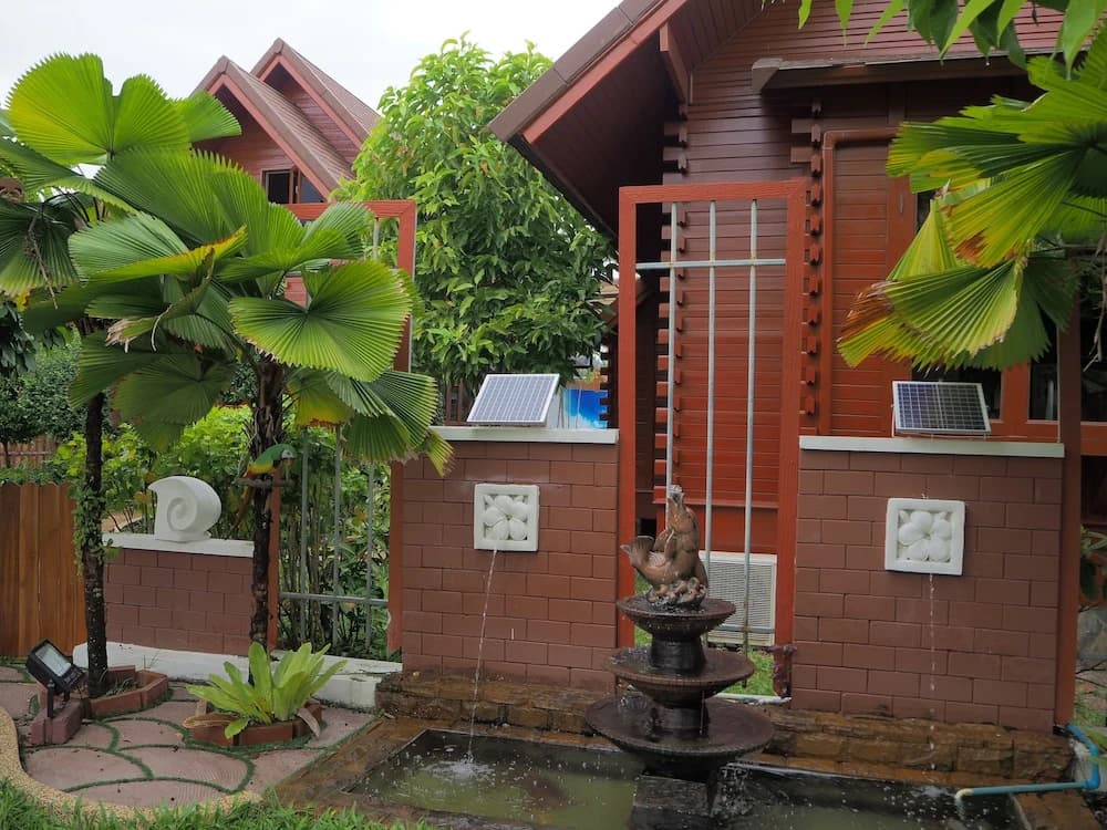 3 Bedrooms Double Villa with pool view full double bed