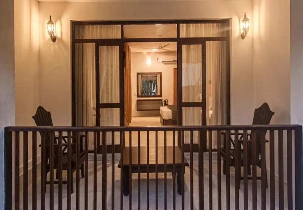 Deluxe Double room with balcony full double bed