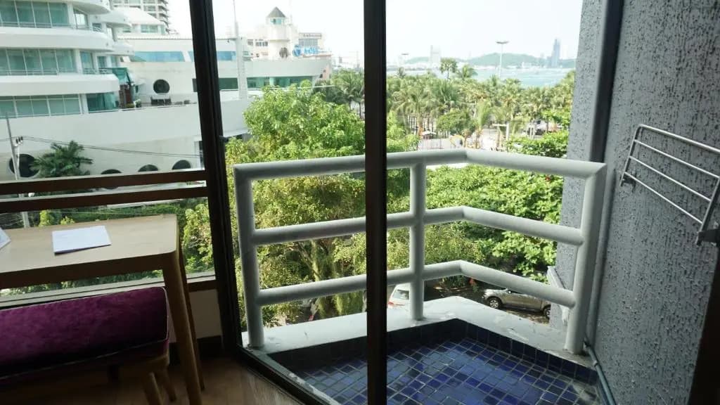 Superior Double room with sea view full double bed