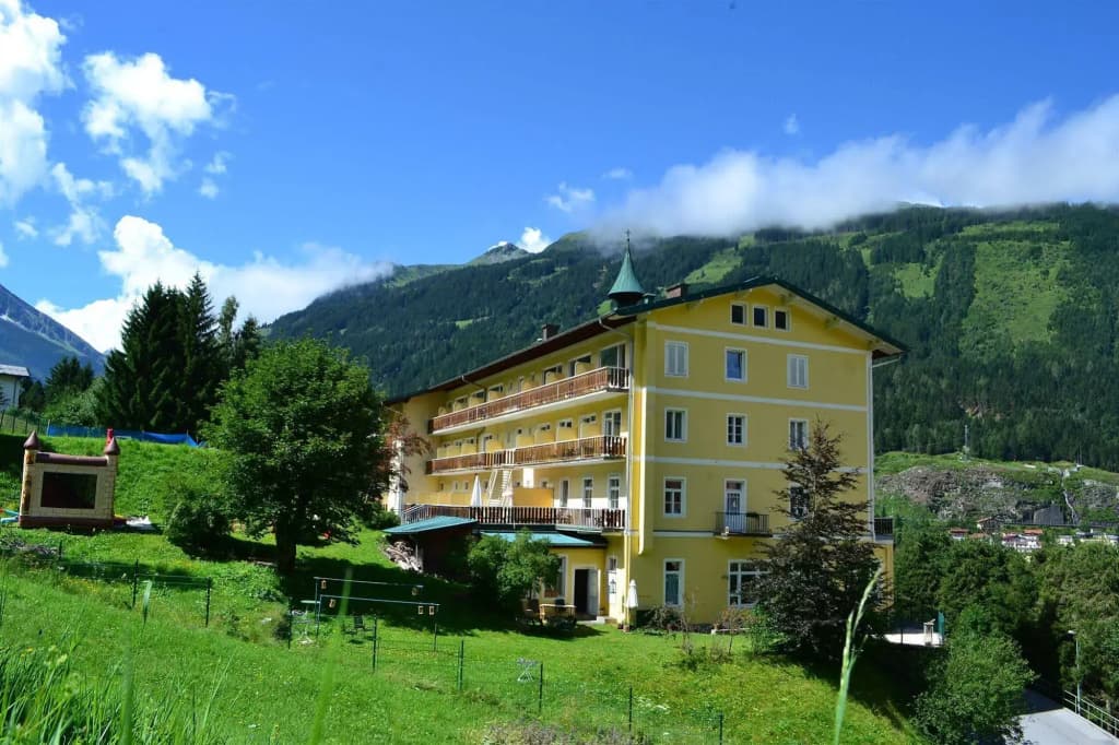 Hotel photo 16
