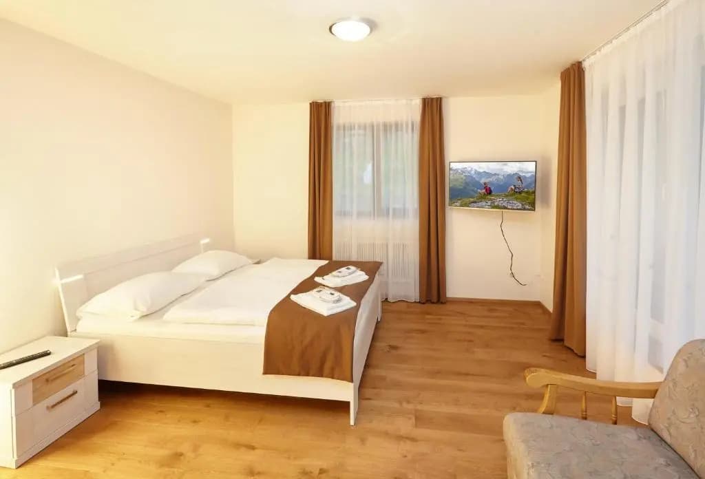 3 Bedrooms Deluxe Apartment