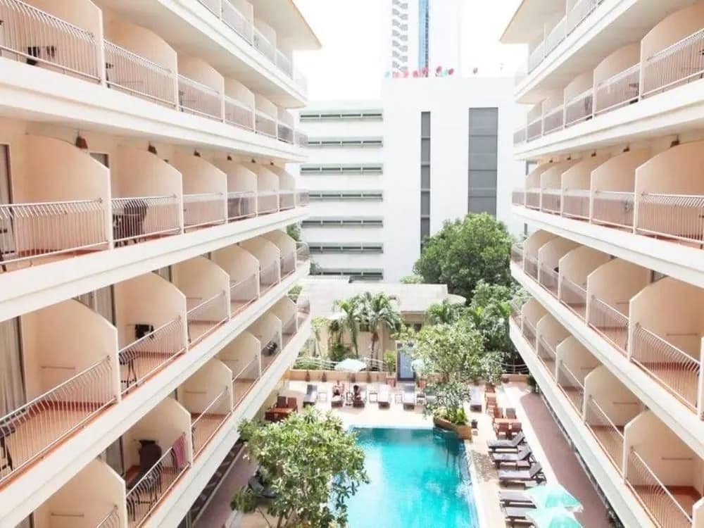 Hotel photo 1
