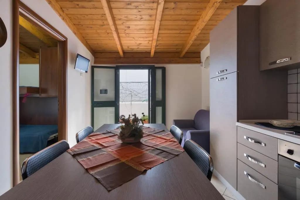 2 Bedrooms Cottage