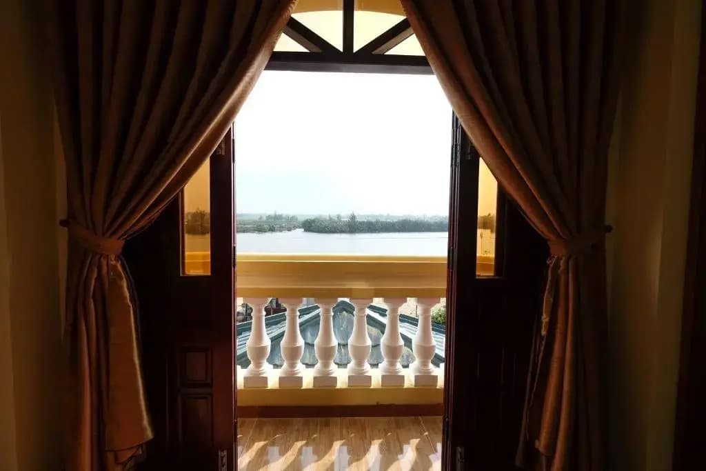 Standard Triple room with balcony
