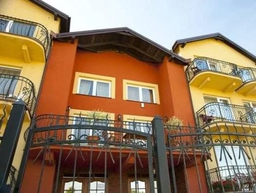 Hotel photo 1