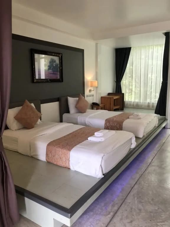 Superior Double room with balcony full double bed