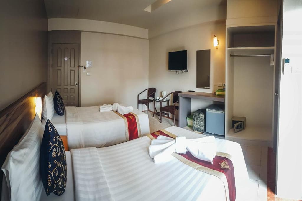 Deluxe Double room twin beds