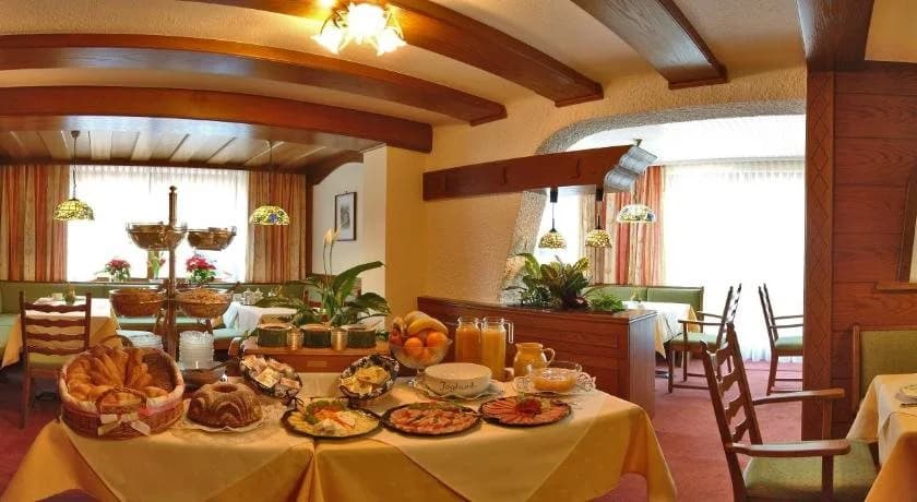 Hotel photo 12