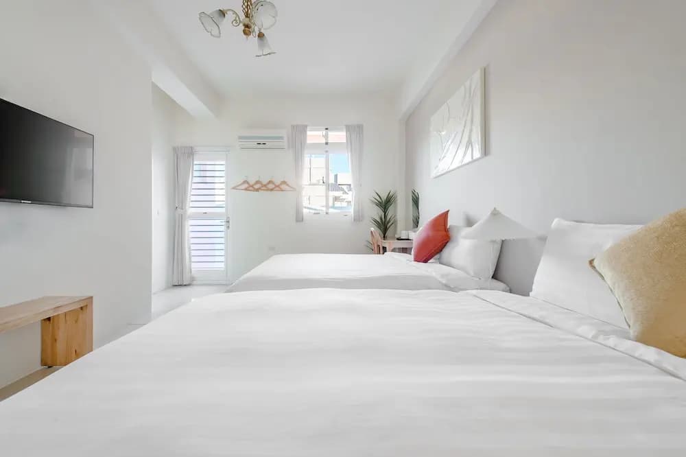 Standard Quadruple room with balcony