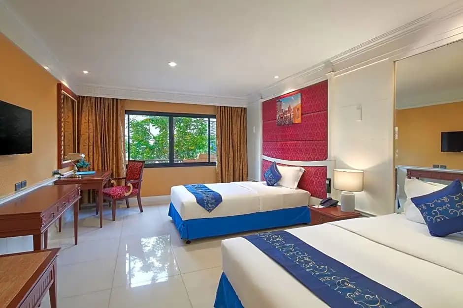 Deluxe Double room twin beds