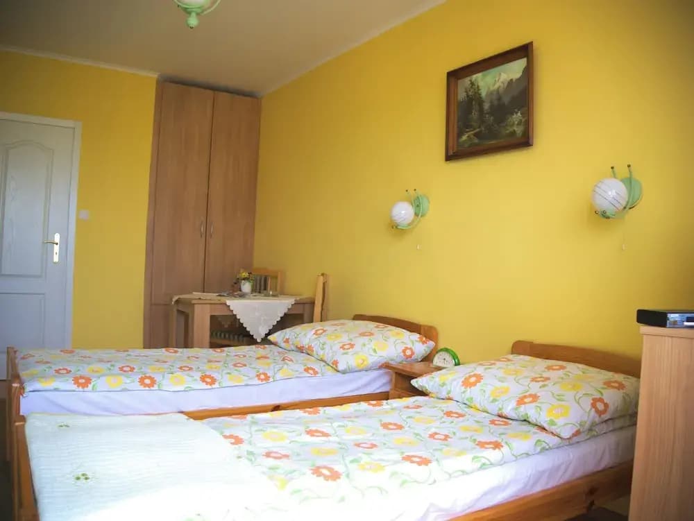 Economy room