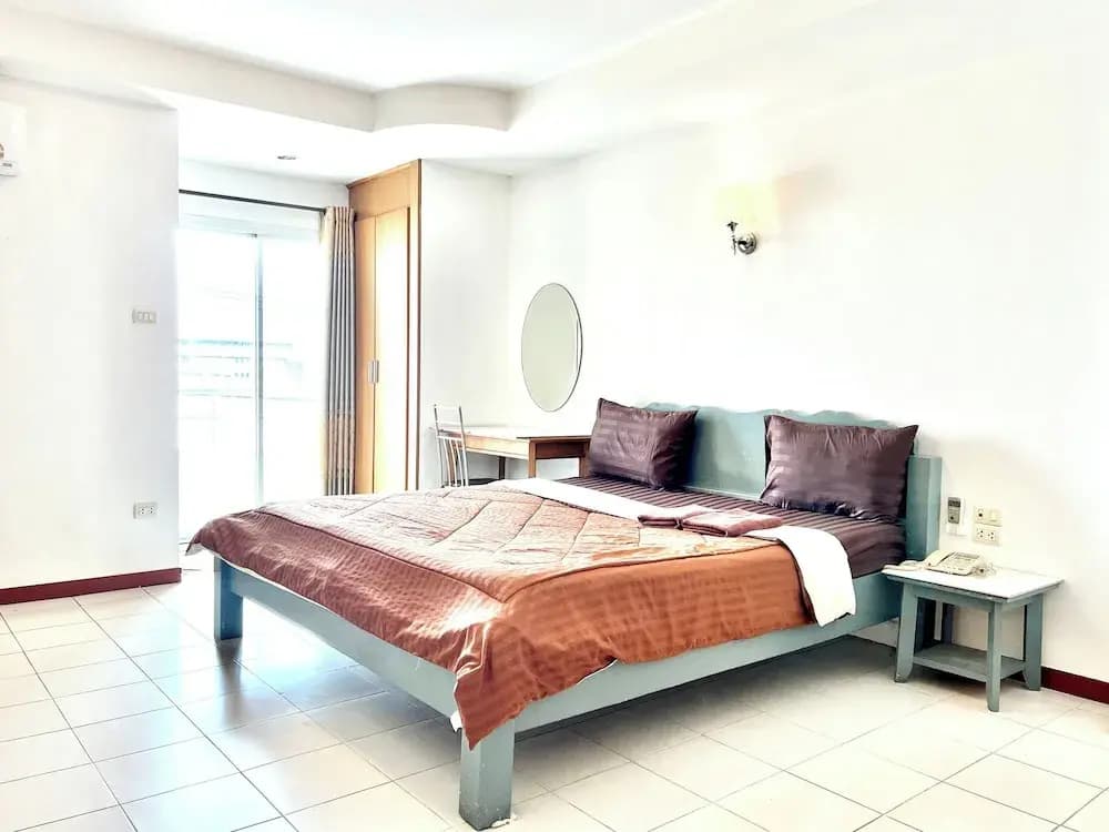 Standard Double room with balcony full double bed