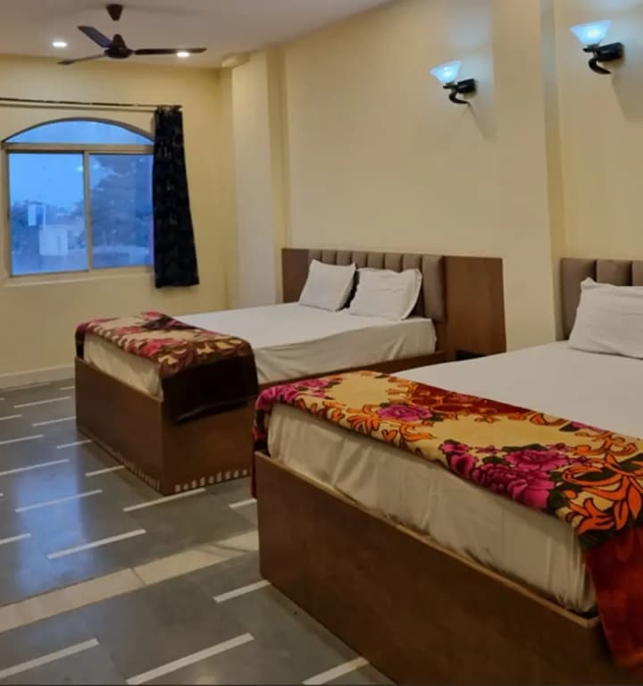 Economy room