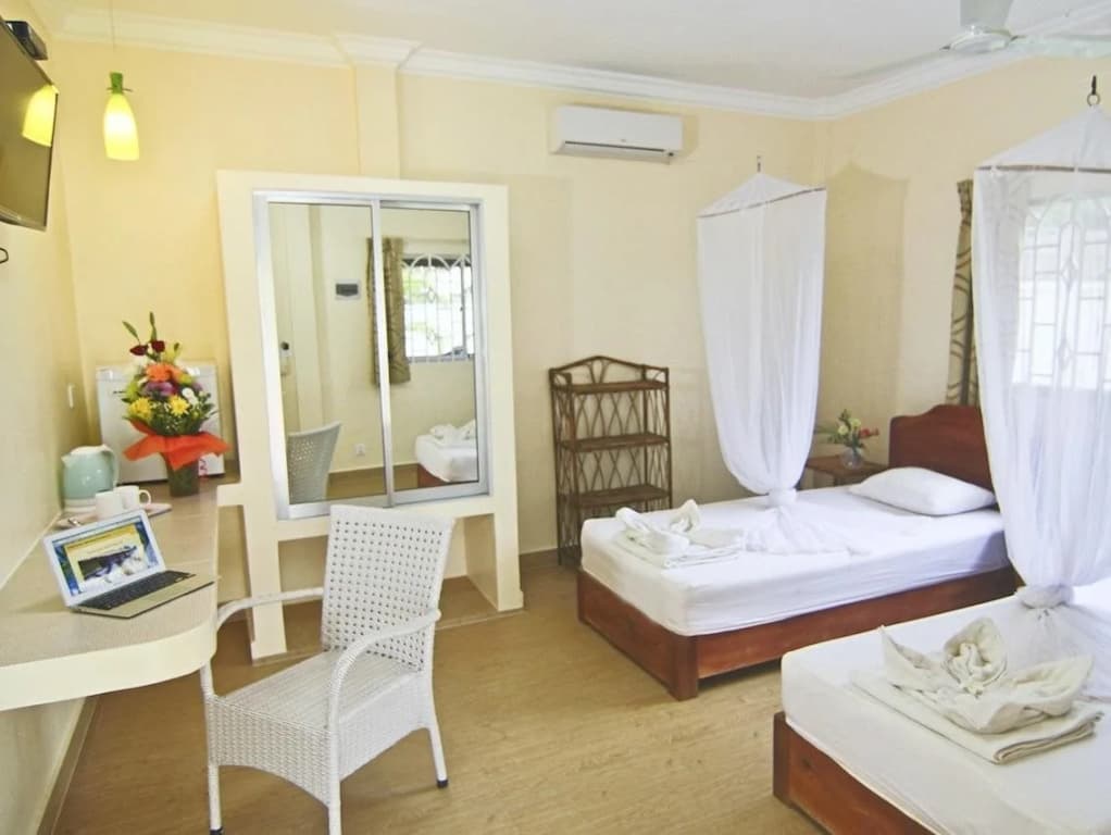 Hotel photo 2