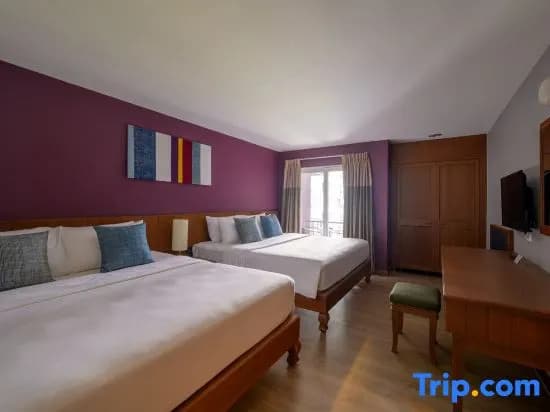 Deluxe Quadruple room with view