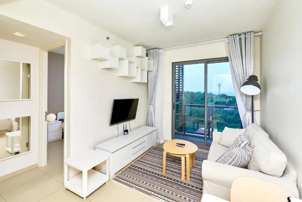 1 Bedroom Apartment