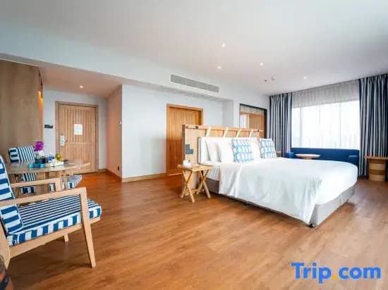 Double Suite full double bed