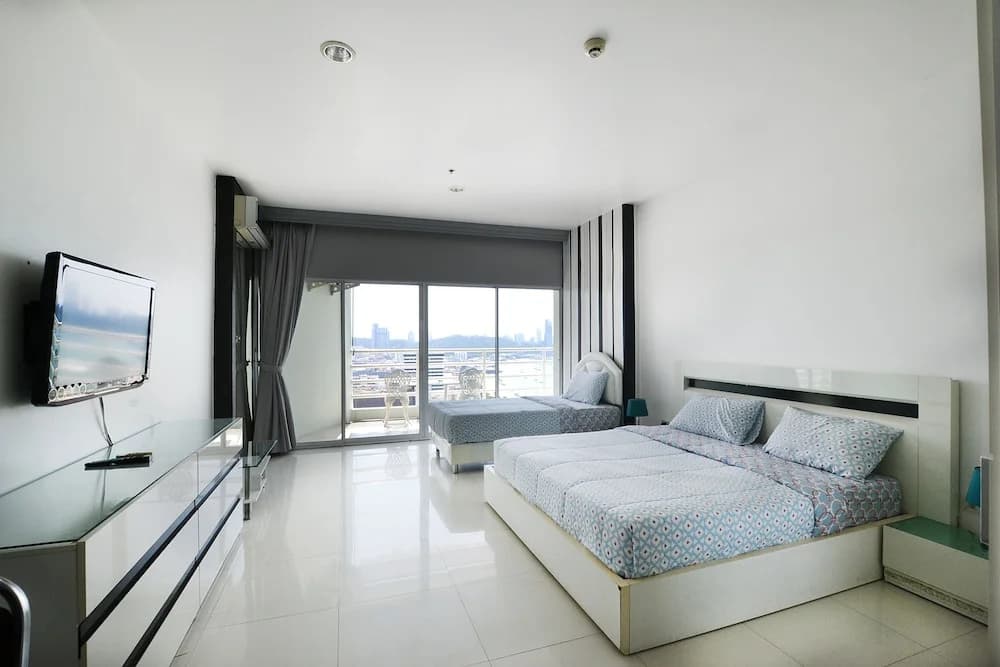 Luxury Studio with balcony