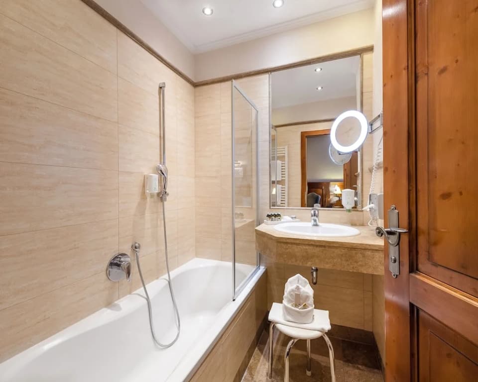 1 Bedroom Apartment with balcony