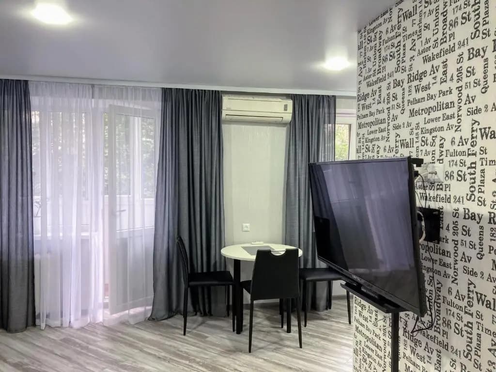 Standard Studio