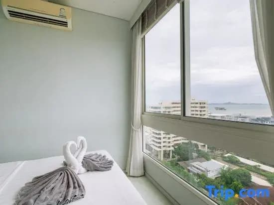 Apartment with sea view