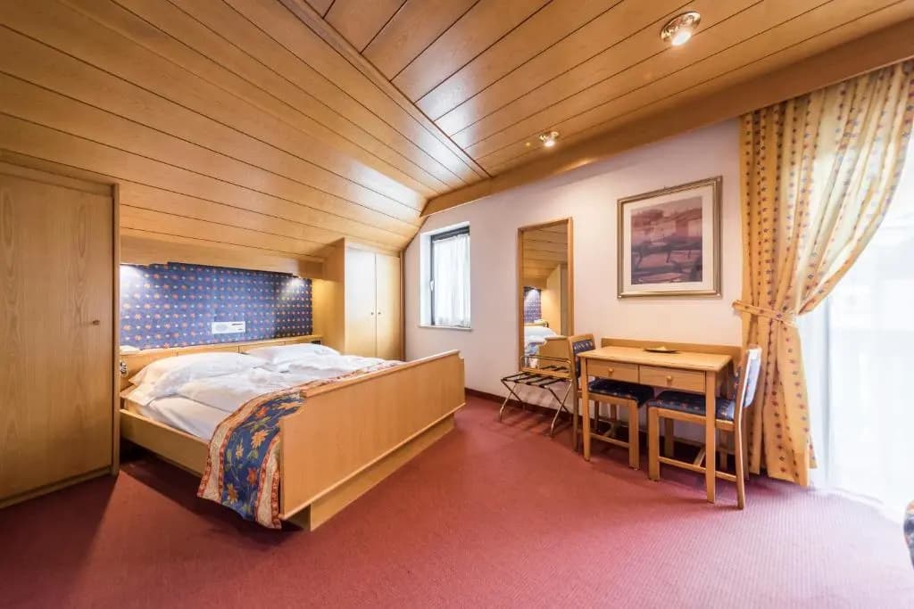 Classic Double room full double bed