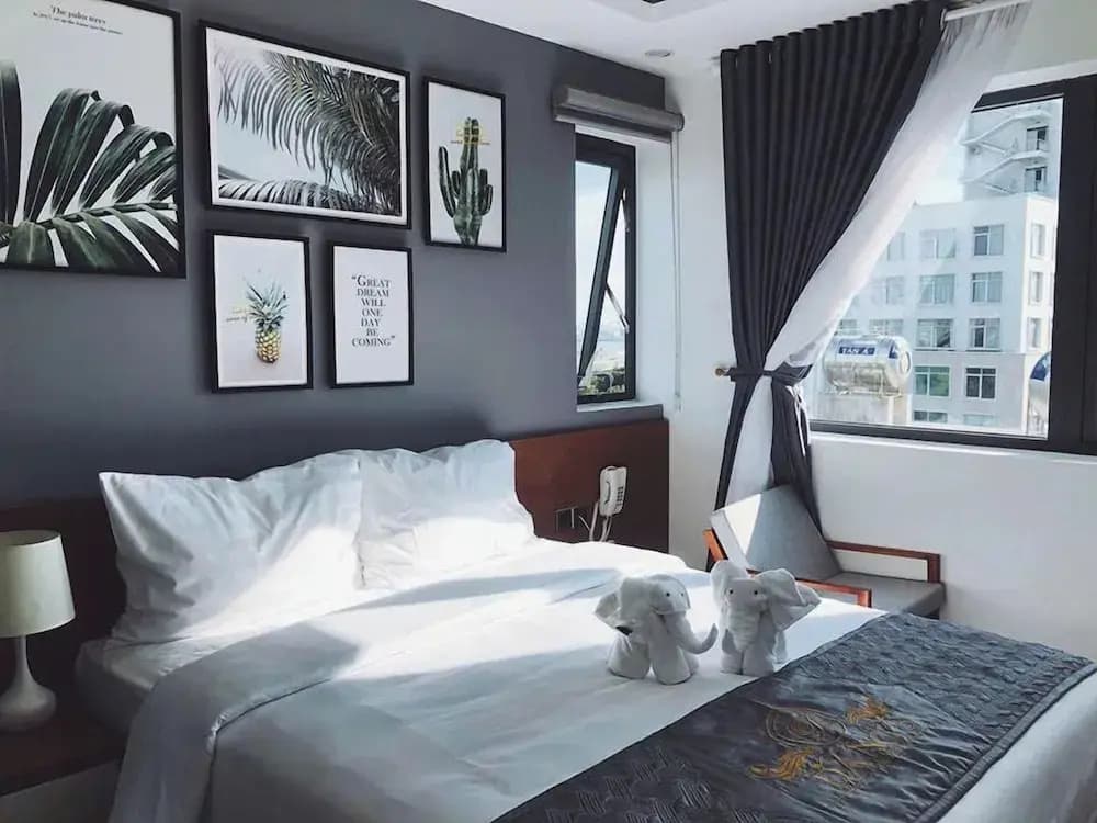 Superior room with river view
