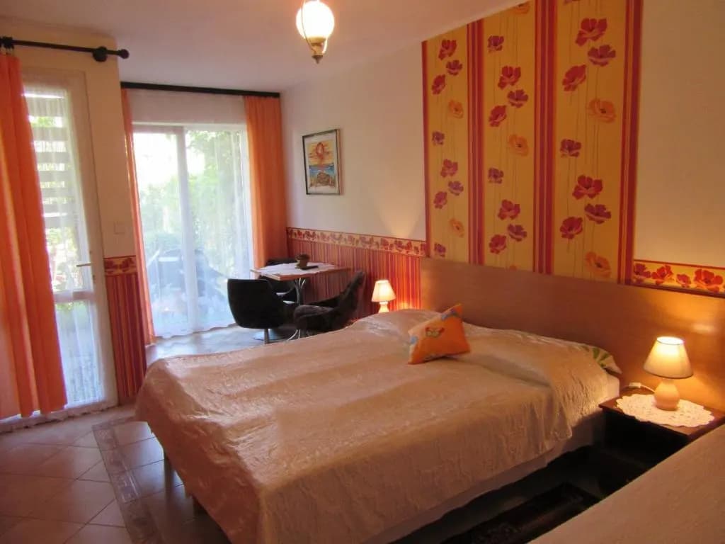 Standard Triple room with balcony