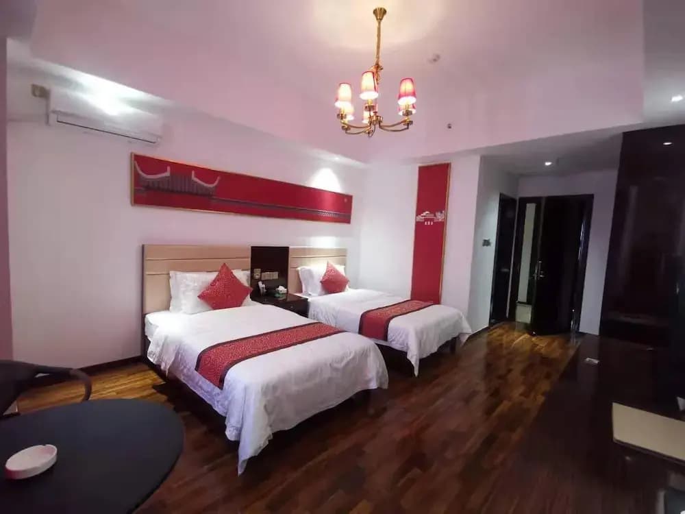 Deluxe Double room twin beds