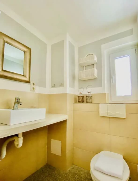 2 Bedrooms Family Apartment with mountain view