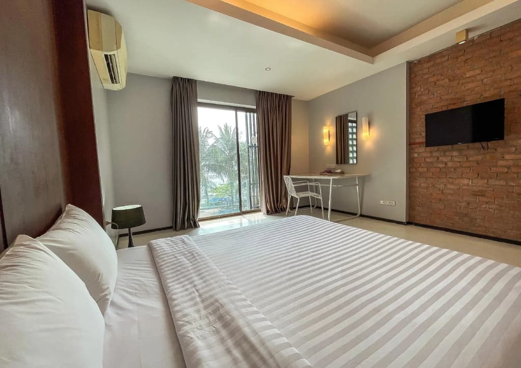 Standard Double room with sea view full double bed