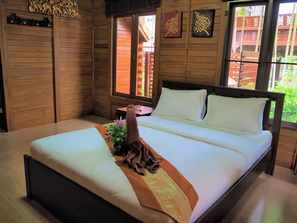 3 Bedrooms Family Cottage with pool view