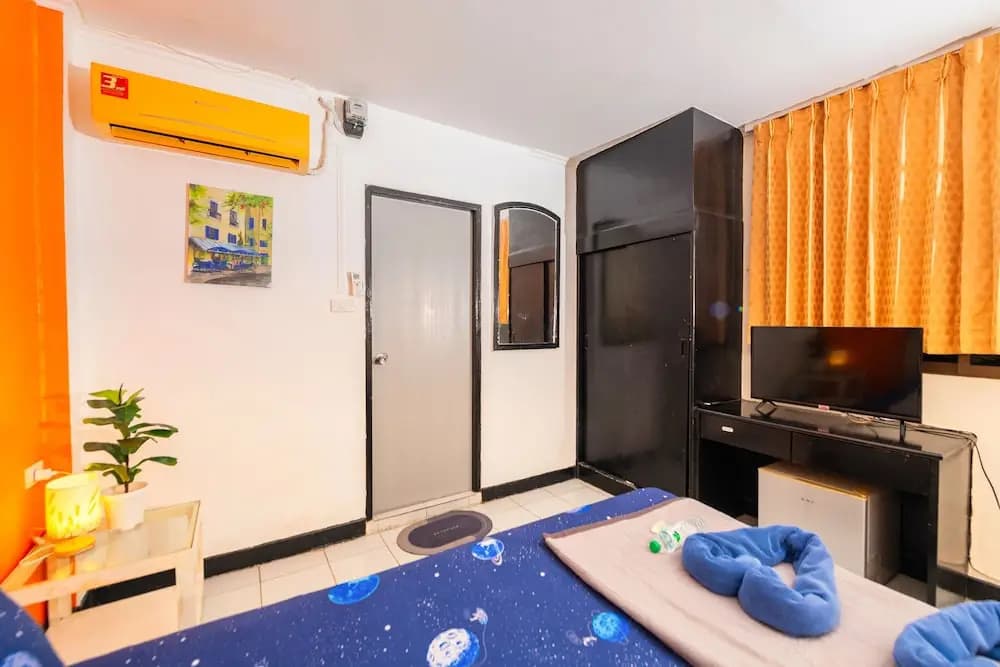 Economy Double room twin beds