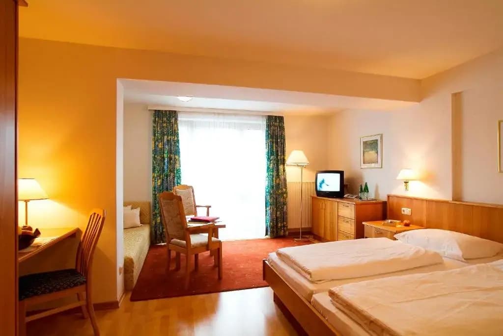 Standard Double room with balcony full double bed