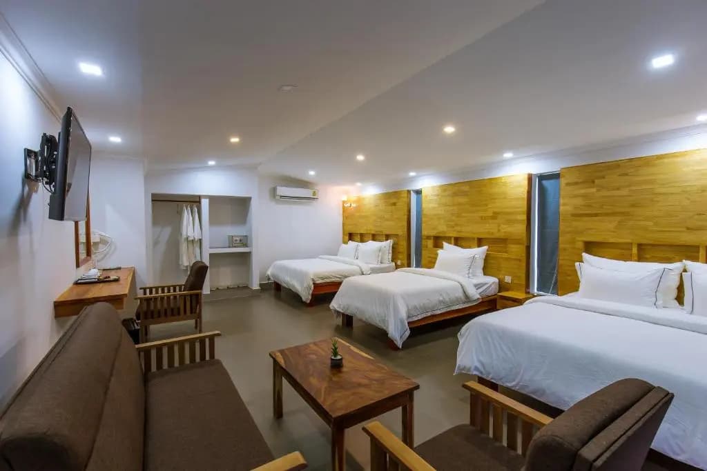 Deluxe Suite