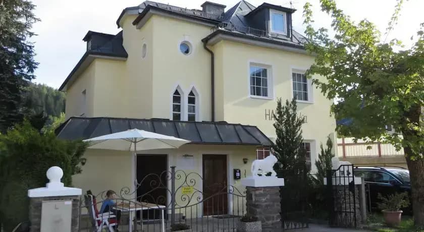 Hotel photo 1