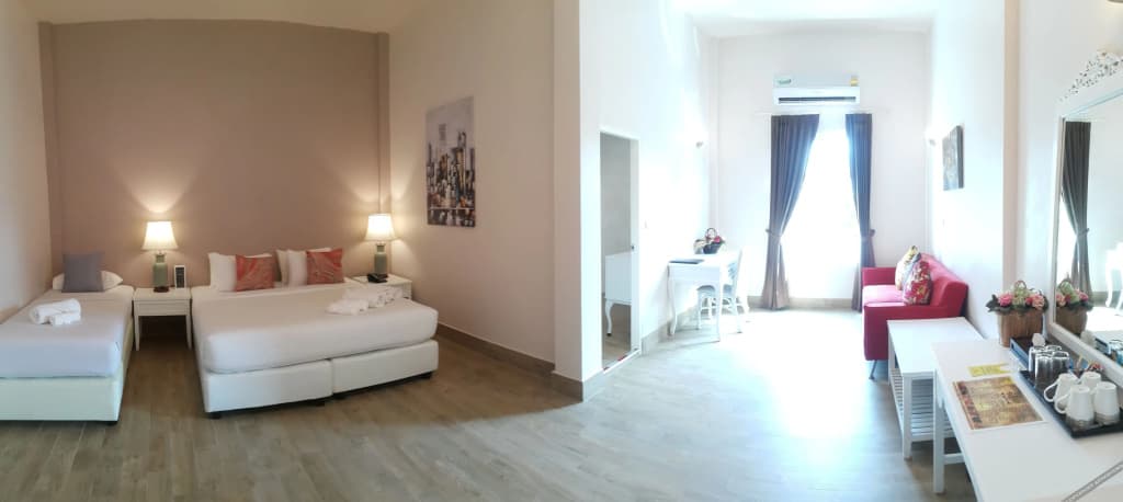 Hotel photo 1