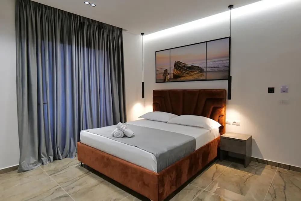 Standard Double room with balcony full double bed