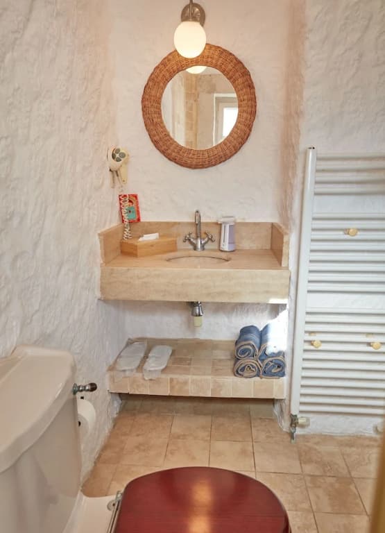 1 Bedroom Deluxe Double room with balcony full double bed