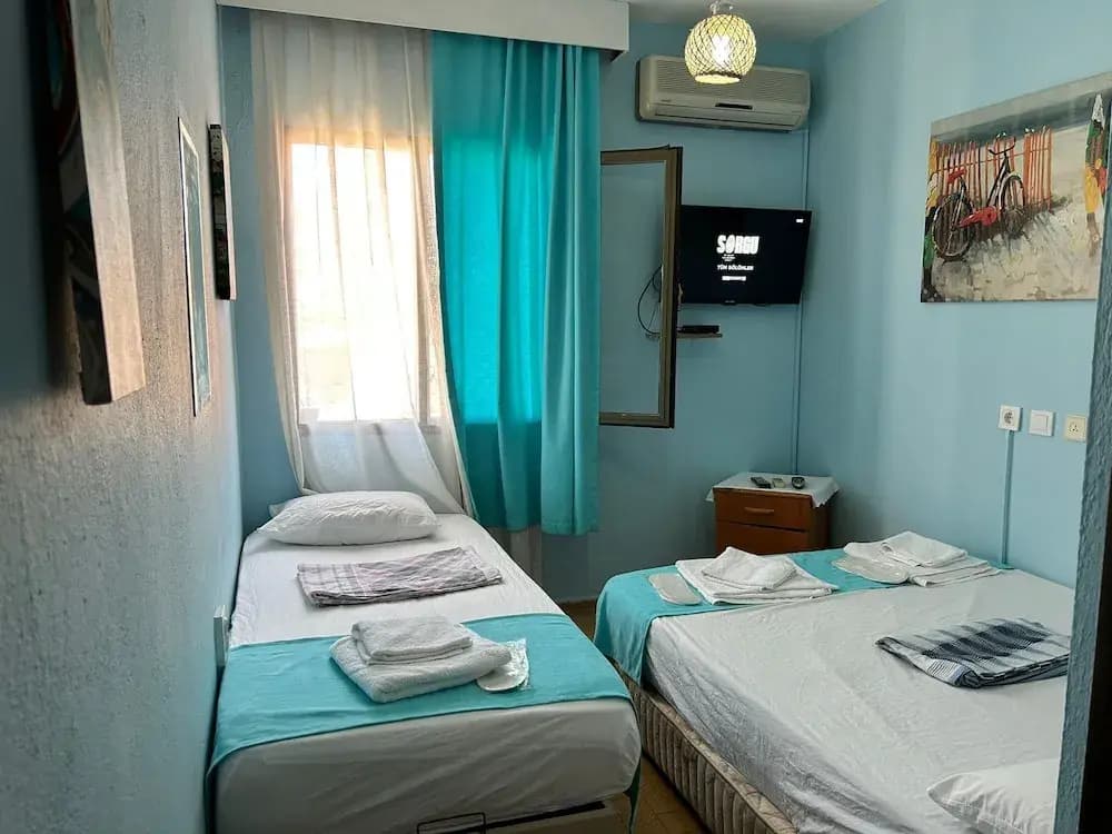 Economy room