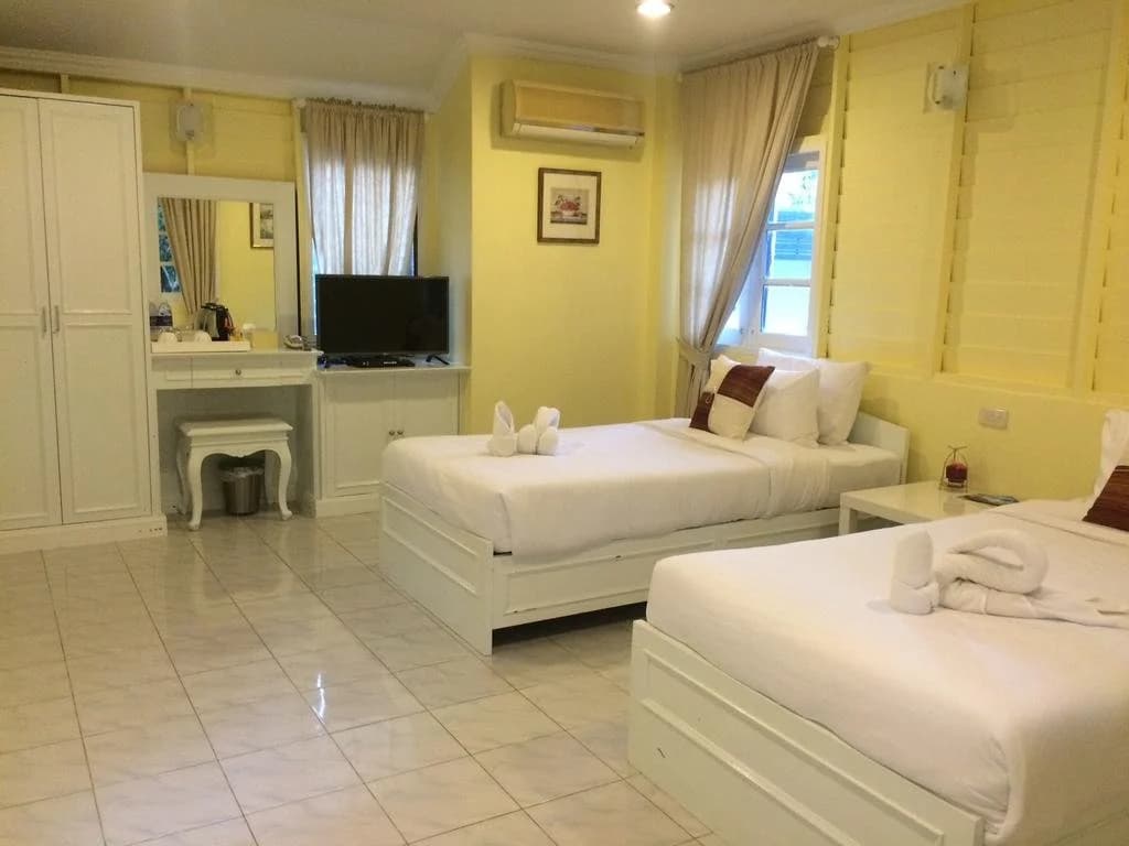 Hotel photo 2