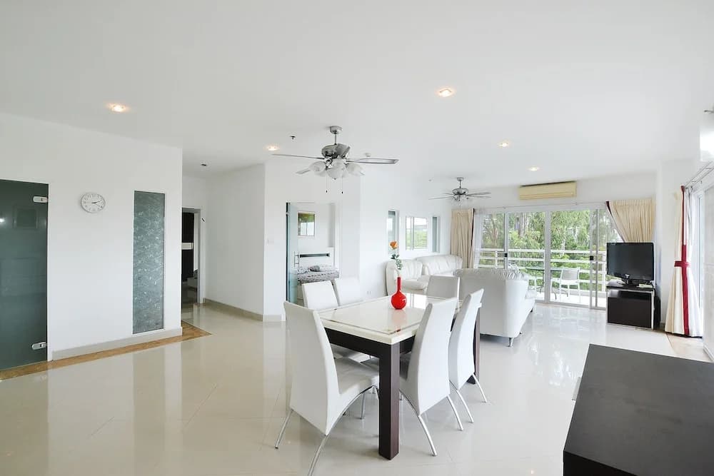 Premier Apartment