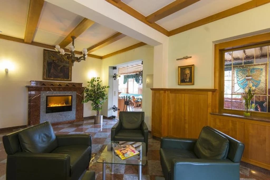 Hotel photo 1