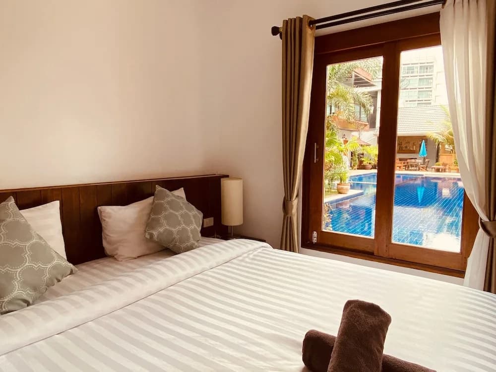Superior Double room with balcony and with pool view full double bed