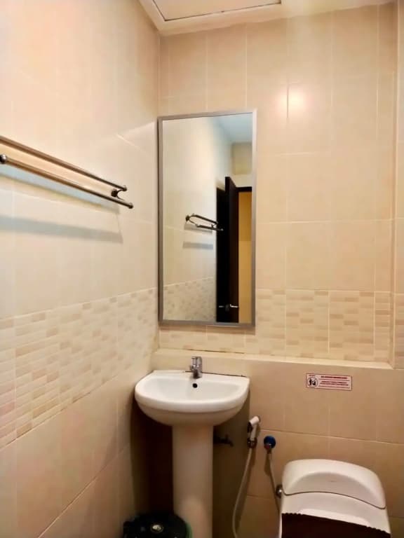 Economy room