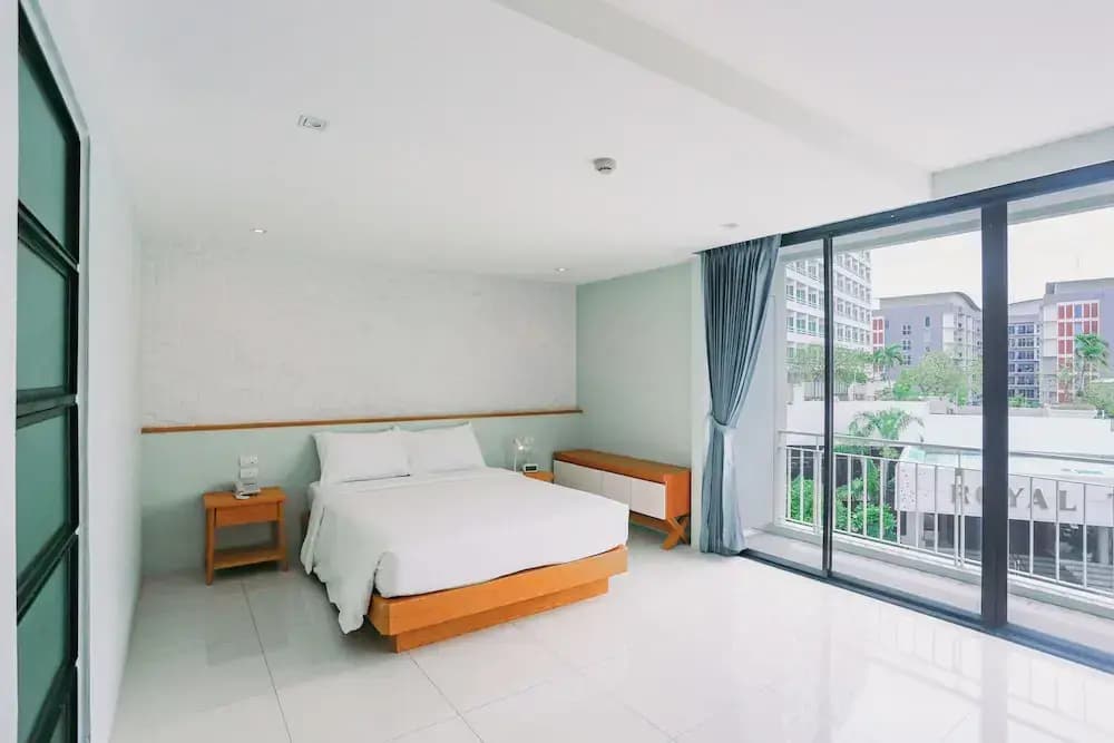 Deluxe Single room with balcony